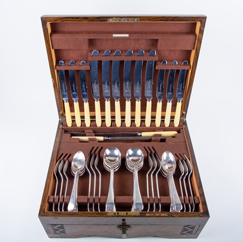 Lot 553 - An early 20th century canteen of silver plated...
