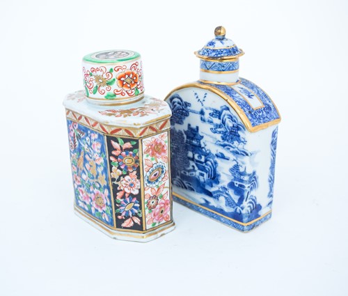 Lot 122 - 中国，茶罐两件，18世纪