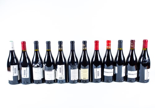 Lot 297 - Twelve assorted bottles of Chateauneuf-du-Pape,...