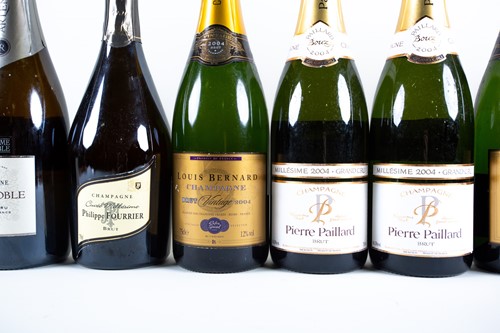 Lot 303 - Twelve bottles of assorted champagne, 2 x...