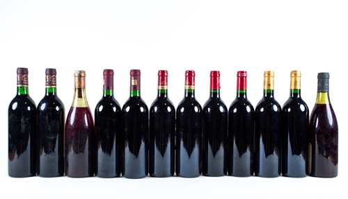 Lot 300 - Twelve bottles of assorred red wine,...