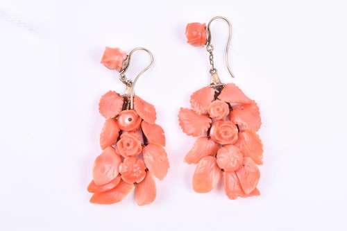 Lot 609 - A pair of gilt metal and coral cluster drop...