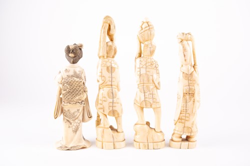 Lot 101 日本 牙雕美人像一件 牙雕人物像三件 Lot 101 日本 牙雕美人像一件 牙雕人物像三件