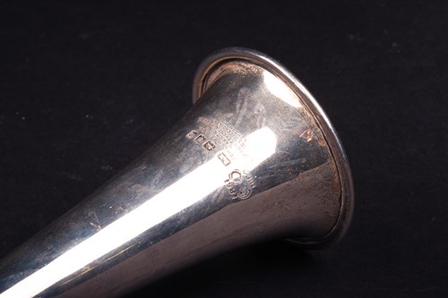 Lot 128 - A George V silver hunting horn, London 1918,...