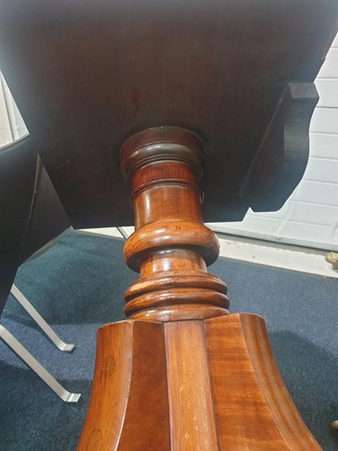 Lot 197 - A large Geo III style mahogany triple pedestal...