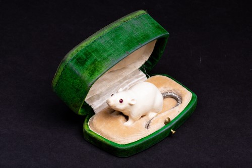 Lot 319 - A Russian carved ivory rat with silver and...