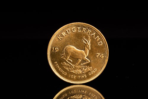 Lot 241 - A 1oz 22ct gold South Africa Krugerrand, 1974.