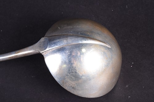 Lot 40 - A late Victorian silver ladle, London 1897 by...