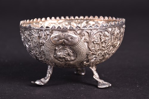 Lot 47 - A Chinese silver export small bowl with clear...