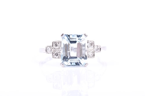Lot 368 - A platinum, diamond, and aquamarine ring, set...