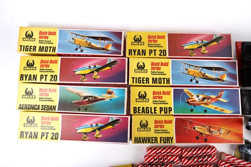 Lot 509 - A collection of boxed model aircraft kits, to...