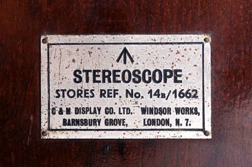 Lot 428 - A tabletop Stereoscopic viewer, early 20th...