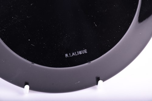 Lot 364 - A pair of René Lalique Sevres Pattern black...