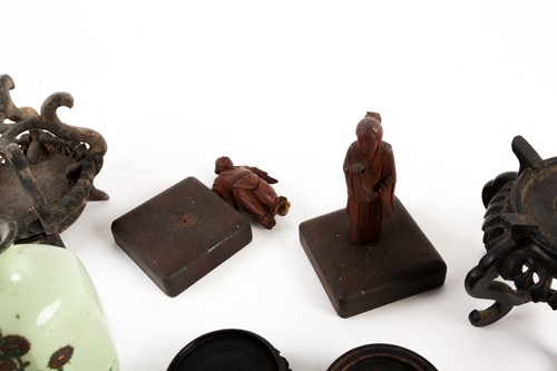 Lot 263 - Chinese and Japanese wares, 19th century,...