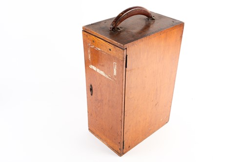 Lot 524 - A monocular microscope, by Hearson, London, no....