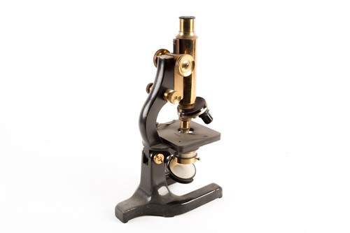 Lot 524 - A monocular microscope, by Hearson, London, no....