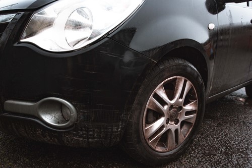 Lot 206 - A 2012 Vauxhall Agila SE 1.2 16v 5 door...
