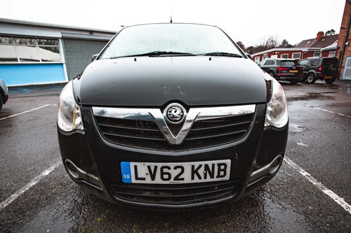 Lot 206 - A 2012 Vauxhall Agila SE 1.2 16v 5 door...