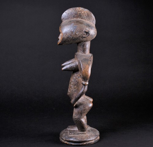 Lot 2 - A Senufo female standing figure, Ivory Coast,...