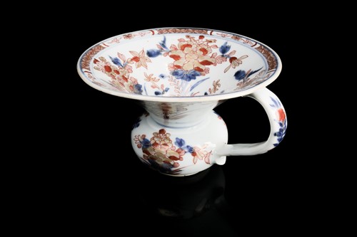 Lot 221 - Early 18th century "Chinese Imari" porcelain...