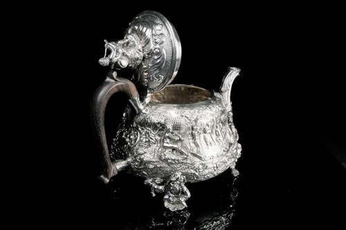 Lot 432 - A fine George III silver teapot, London 1817...
