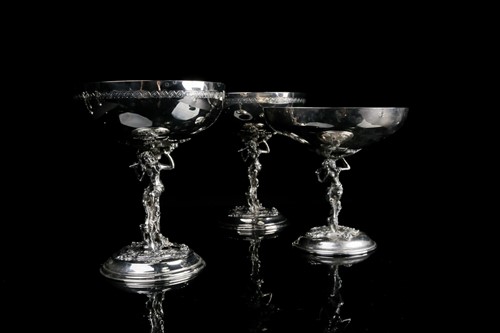 Lot 424 - A set of eight Lambidis silver-plated coupes,...