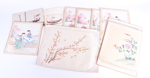 Lot 159 - A collection of 20th century Chinese floral...