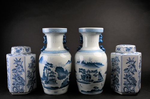 Lot 166 - A pair of decorative modern Chinese blue and...