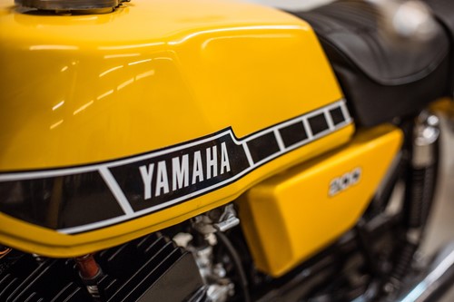 Lot 2 - A 1980 Yamaha RD200 200cc yellow motorcycle,...