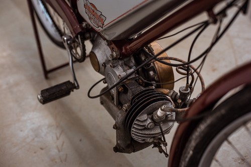 Lot 6 - A 1948 James Autocycle De Luxe, 98cc,...