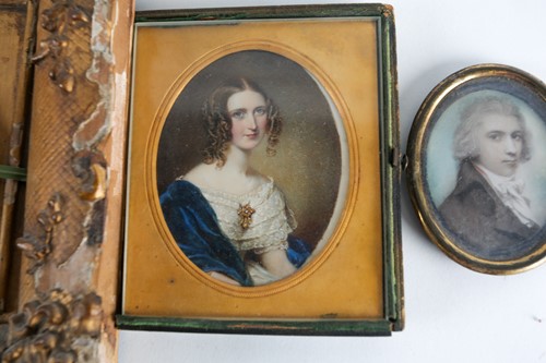 Lot 328 - A Georgian framed miniature portrait of a...