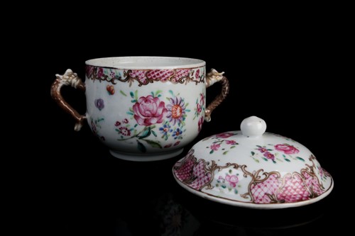 Lot 172 - A pair of Chinese, Qianlong, famille rose...