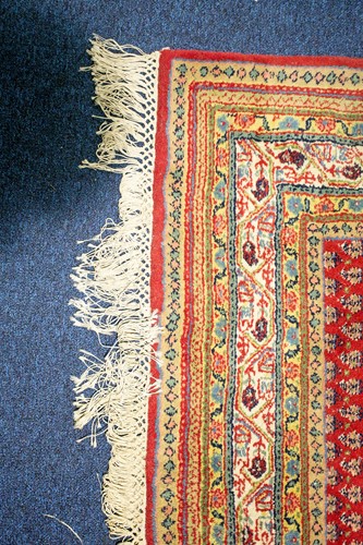 Lot 280 - A 20th century Senneh carpet with an overall...