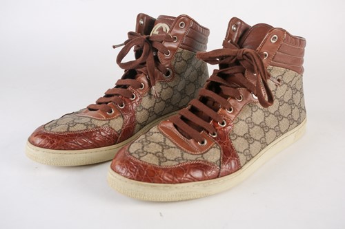 Lot 508 - A pair of Louis Vuitton Slalom sneakers in...