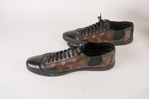 Lot 508 - A pair of Louis Vuitton Slalom sneakers in...