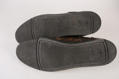 Lot 508 - A pair of Louis Vuitton Slalom sneakers in...