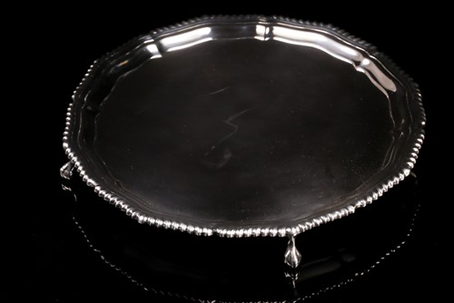 Lot 568 - A silver salver, London 1977 by Wakely and...