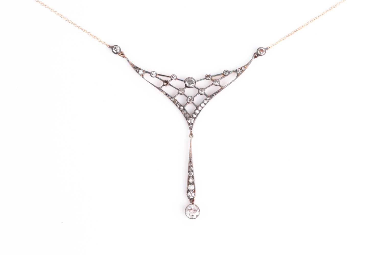 Lot 285 - A Belle Epoque style diamond necklace, the...