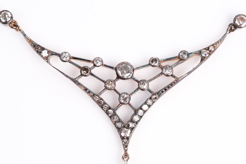 Lot 285 - A Belle Epoque style diamond necklace, the...
