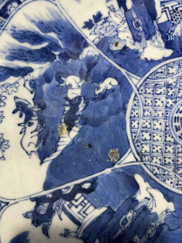 Lot 160 - A Chinese Qing dynasty, blue and white...