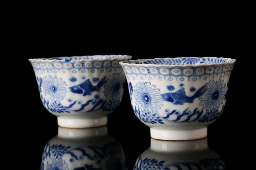 Lot 213 - A pair of Chinese, Kangxi blue and white...