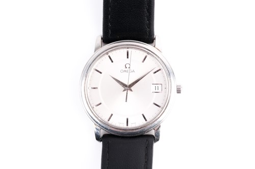 Lot 472 - An Omega stainless steel quartz wristwatch,...