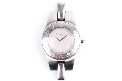 Lot 490 - A Baume & Mercier ladies wristwatch, with...
