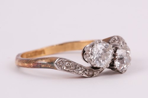 Lot 199 - An early to mid 20th century 18ct yellow gold...