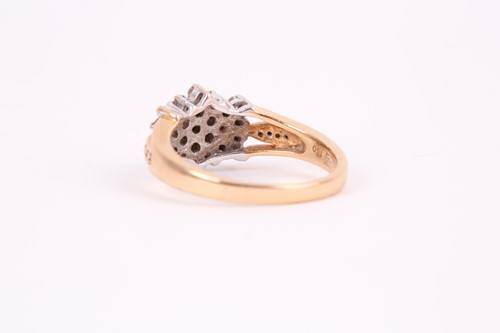 Lot 196 - An 18ct yellow gold and diamond cluster ring,...