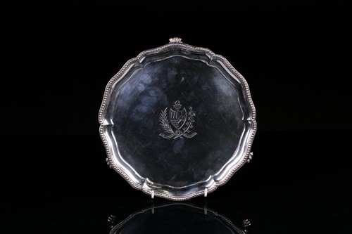 Lot 542 - A Victorian silver salver, London 1884 by...