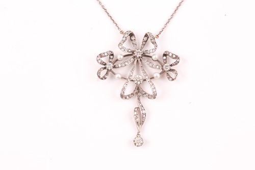 Lot 154 - An early 20th century diamond and pearl...