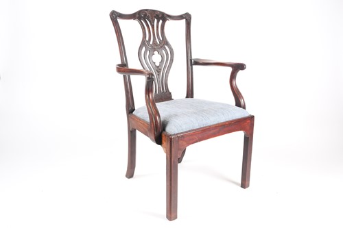 Lot 289 - A George III "Chippendale" style mahogany open...