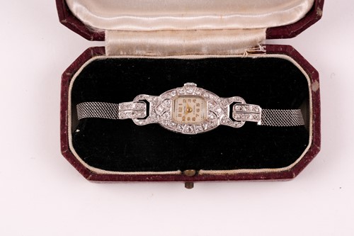 Lot 478 - A platinum and diamond Art Deco ladies...