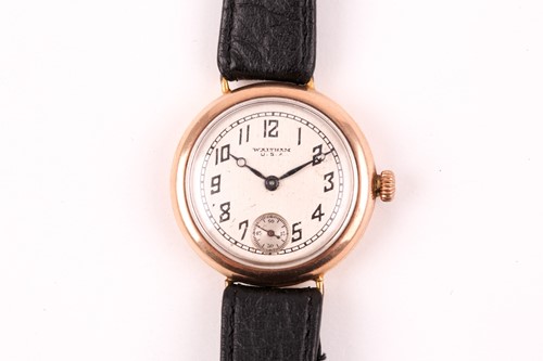 Lot 453 - A yellow metal gents Waltham wristwatch, with...